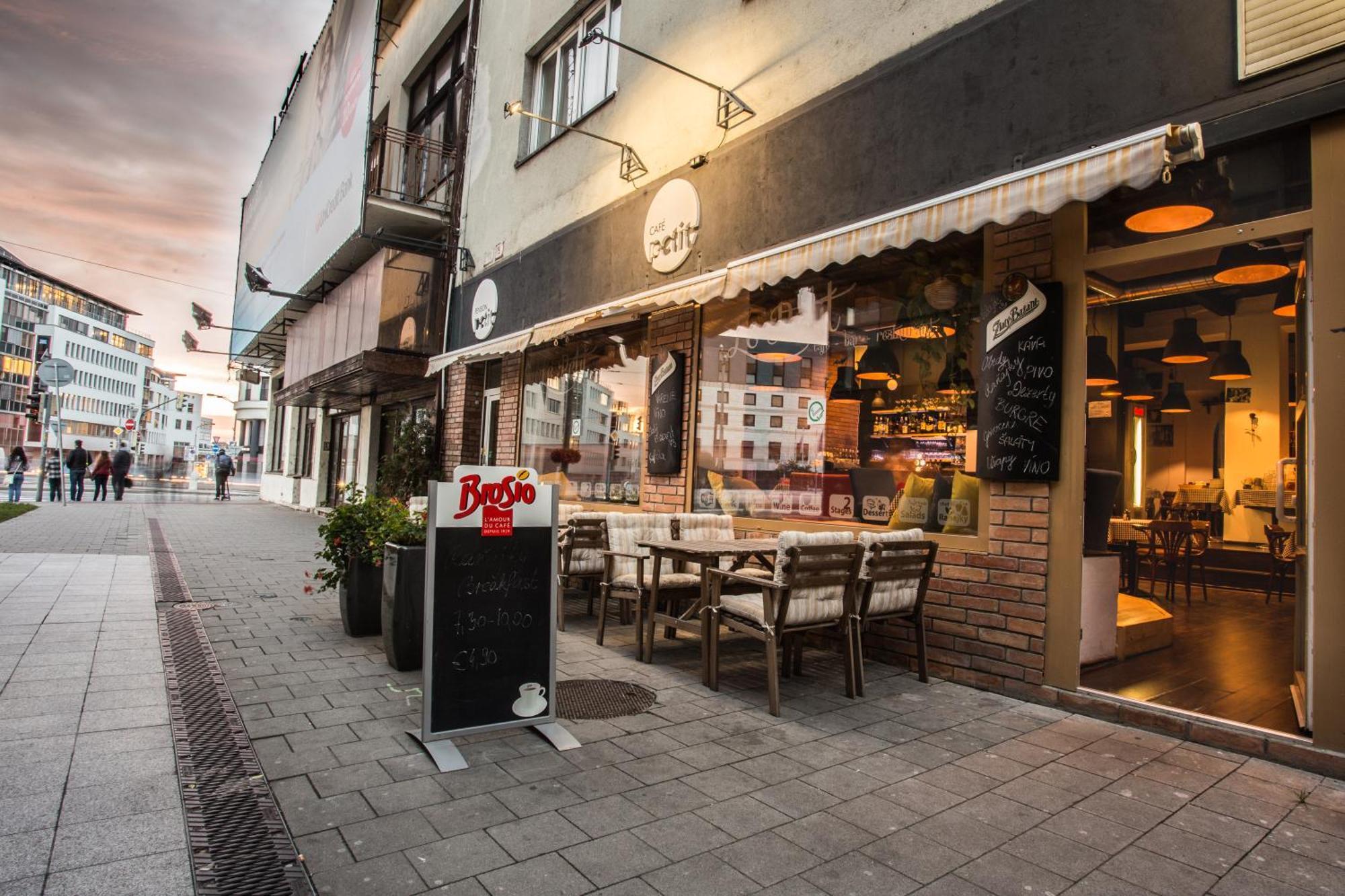 Downtown Bratislava B&B Exterior foto