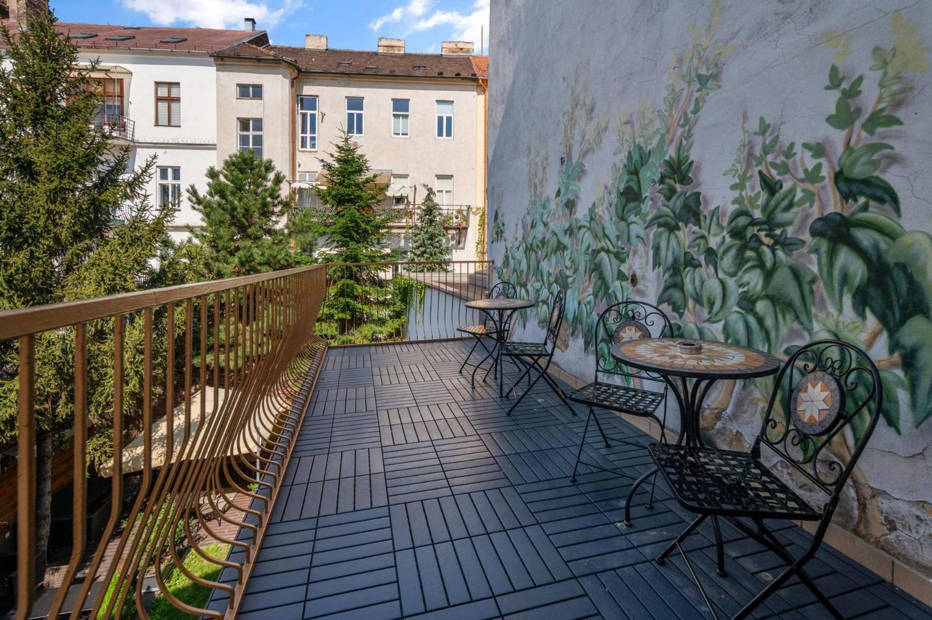 Downtown Bratislava B&B Exterior foto